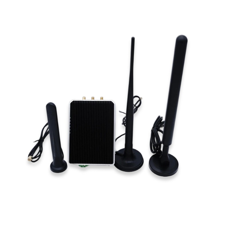 Seed reComputer R1225 EU868-4G LoRaWAN Gateway & Industrial Controller